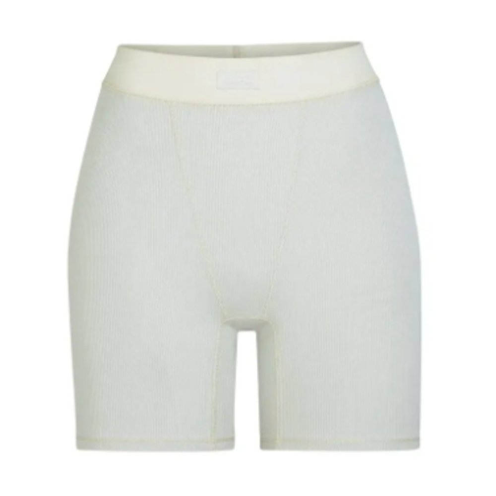 SKIMS Sleep Rib Boxers Talc, Size XS